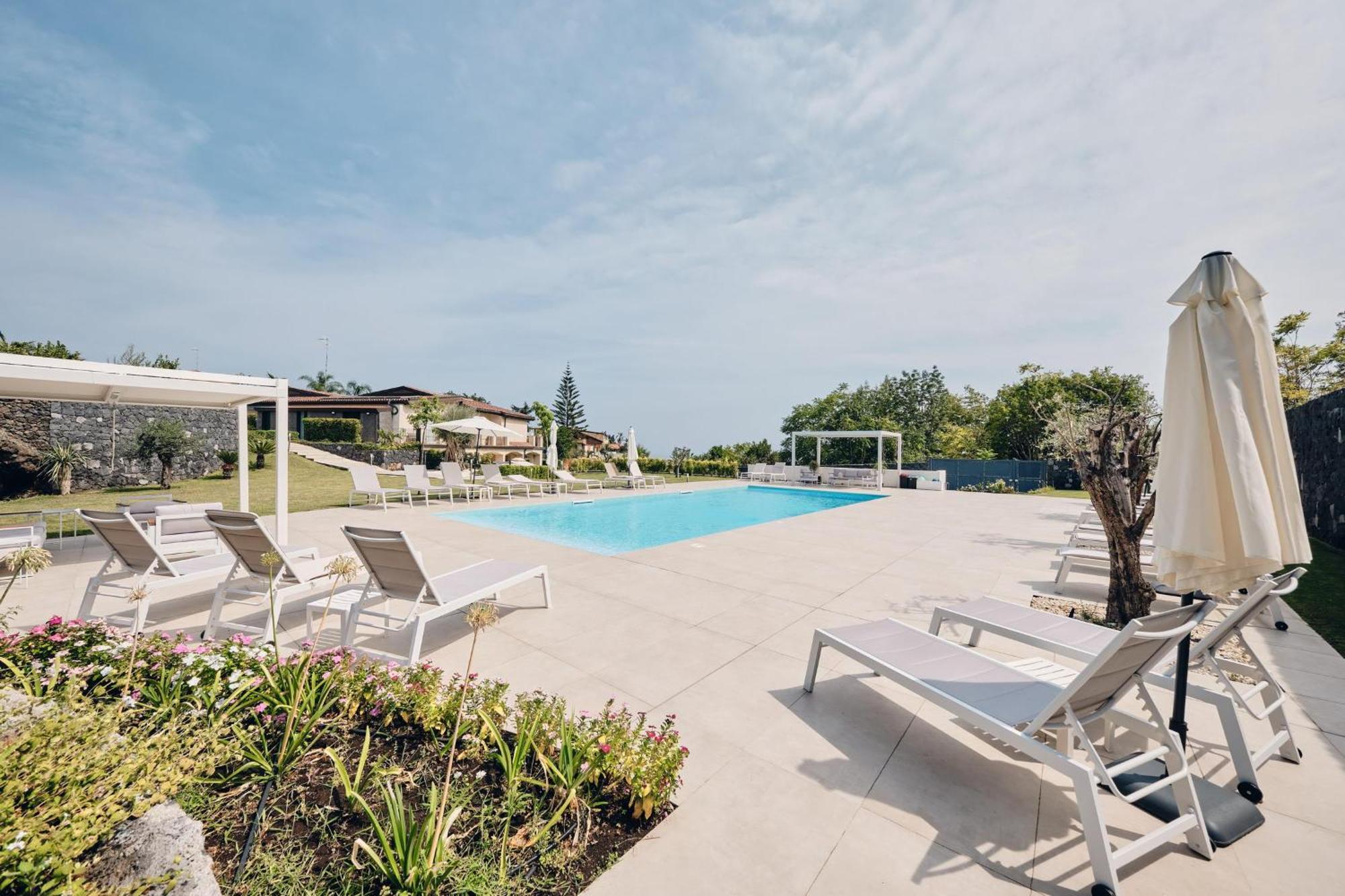 Cortilio Luxury Homes On Etna
